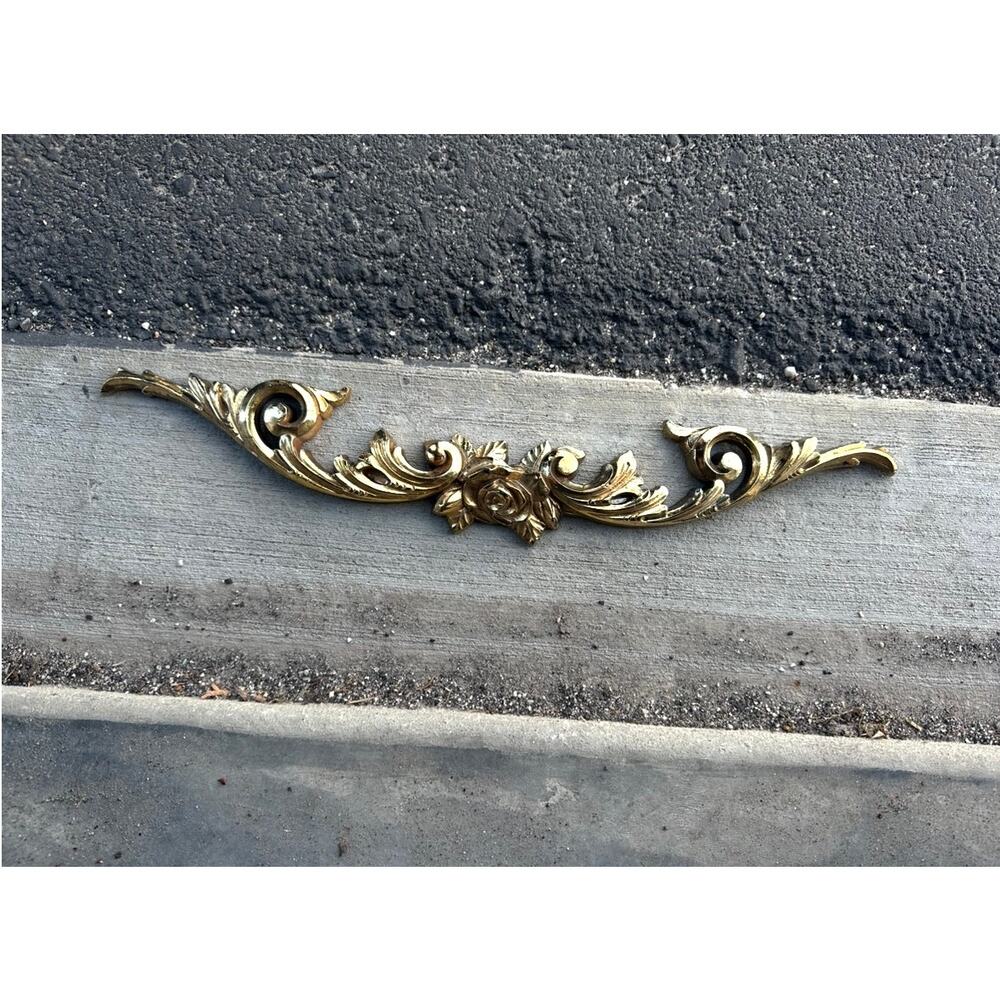 Faux Brass scrolling wall decor topper door frame, vintage baroque french rococo - Picture 8 of 10